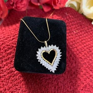 10K diamond heart shape pendant!